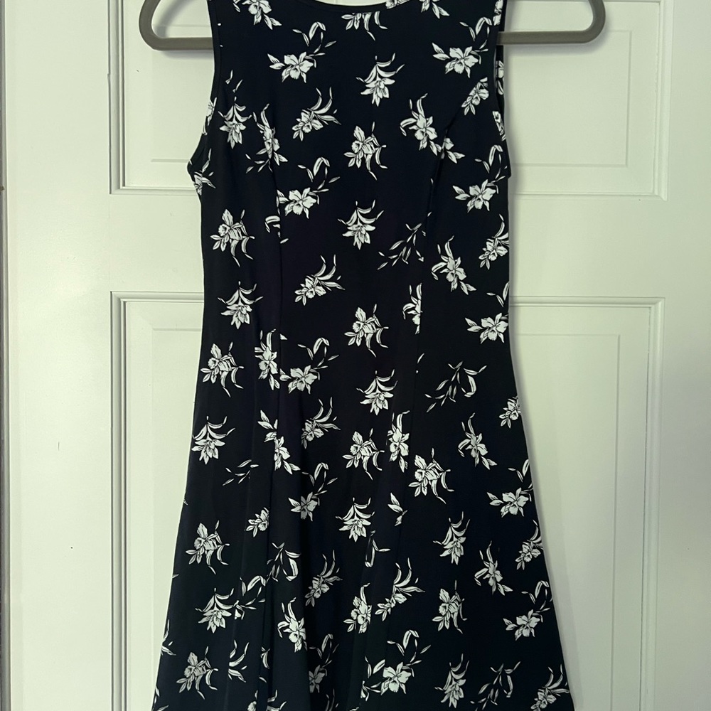Forever21 Navy Blue Floral Print Skater Dress